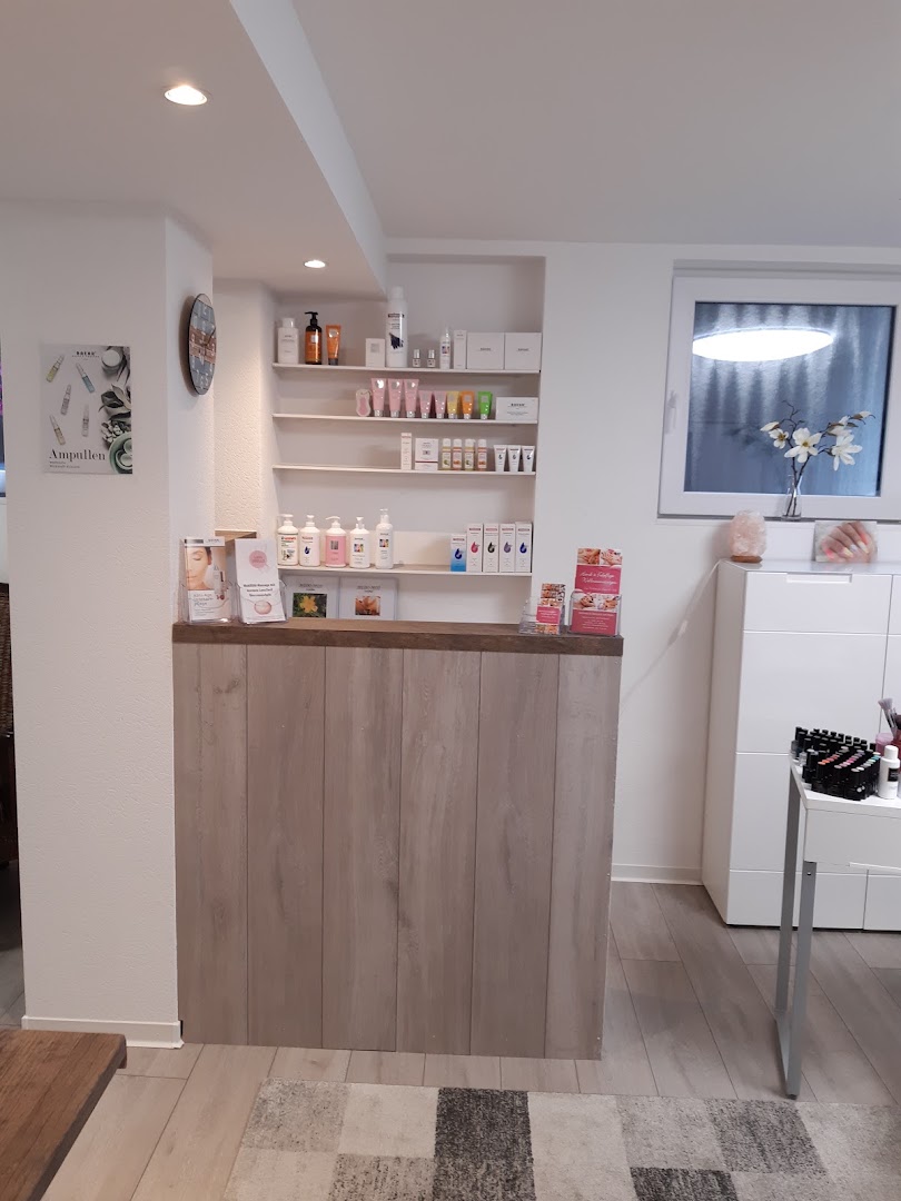 Wellness Massagen & Fußpflege · Fotos 3